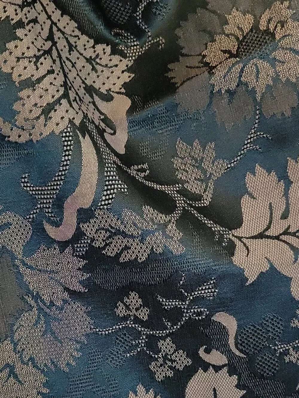 Wedgwood England 1759 Floral Damask  Lined Table Runner Green 86x16